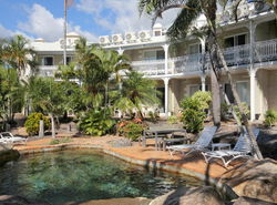 Colonial Palms Motor Inn