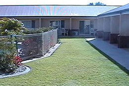 Emerald Explorers Inn - Casino Accommodation 0