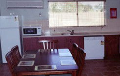 Emerald Explorers Inn - Casino Accommodation 1
