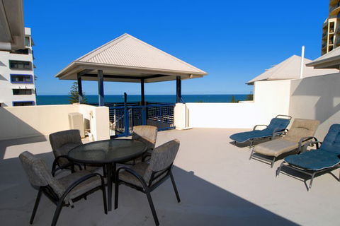 Raffles Mooloolaba - Carnarvon Accommodation 1