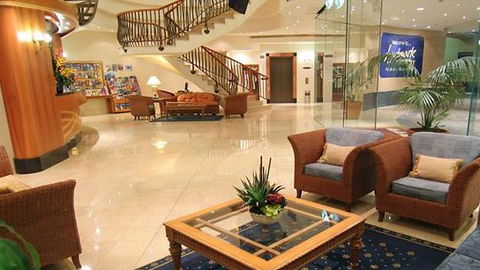 Landmark Resort - YWait Travel 0