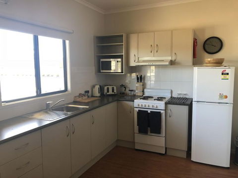 Sundowner Cabin And Tourist Park - Whitsundays Tourism 6
