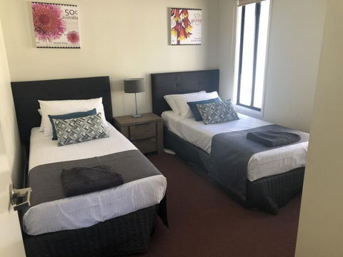Sundowner Cabin And Tourist Park - Whitsundays Tourism 8