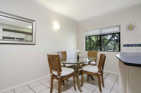 Bay Villas Resort Port Douglas - YWait Travel 13