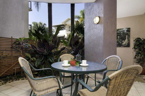 Bay Villas Resort Port Douglas - YWait Travel 19