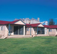 The Mac's Beachfront Villas - Accommodation Perth