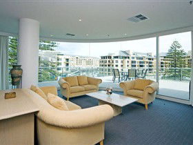 Glenelg Gateway Apartment .com - Accommodation Find 0