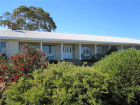 The Grange - Accommodation Mount Tamborine 0