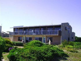 SeaStar Apartments - WA Accommodation 0