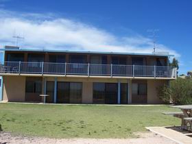 Moonta Bay Beach Villas - Accommodation Perth 0