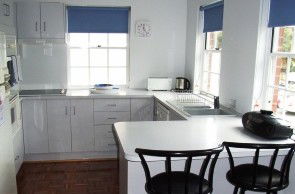 Lakeman Apartment - Accommodation Australia 1