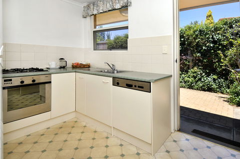 Norwood Apartments (Donegal Street) - Townsville Tourism 1
