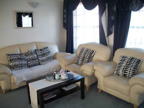 Beachside Apartment - Hove - WA Accommodation 0