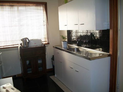 Beachside Apartment - Hove - WA Accommodation 1