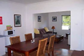 Giants' Table And Cottages - WA Accommodation 0
