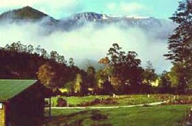 Mountain Valley Wilderness Holidays - Holiday Melbourne 0