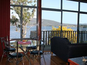 Driftwood Cottages - Beach House - Wagga Wagga Accommodation 0