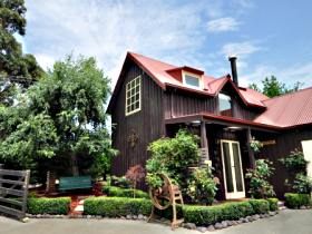 Clear Creek Cottage - Brisbane Tourism 0