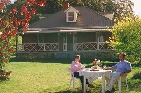 Hartzview Vineyard Homestead - Carnarvon Accommodation 0