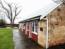Ross Caravan Park & Heritage Cabins - Townsville Tourism 0