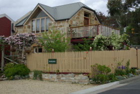 Cascade View Holiday Rentals - Holiday Melbourne 0
