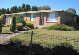 Sheffield Pioneer Holiday Units - Accommodation Brisbane 0