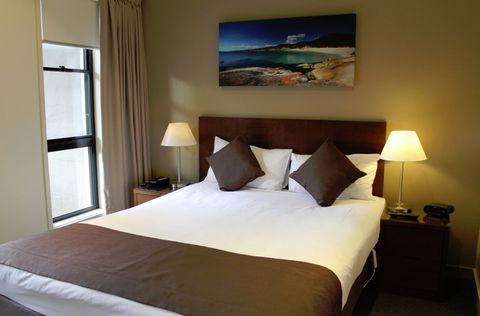 Wyndham Seven Mile Beach - Casino Accommodation 4