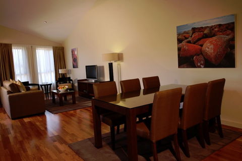 Wyndham Seven Mile Beach - Casino Accommodation 7