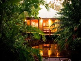 Hunchy Hideaway - Holiday Melbourne 0
