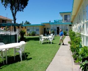Mermaid Holiday Units - Holiday Melbourne 0