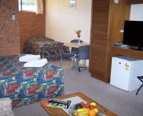 Colonial Motor Inn Pambula - Accommodation Georgetown 0