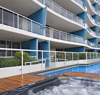Pandanus Mooloolaba - YWait Travel