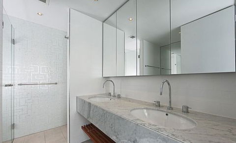 Apartments By Nagee Canberra - YWait Travel 3
