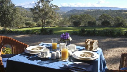 Acacia House Bed And Breakfast - YWait Travel 0