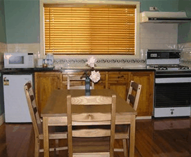 Acacia Cottage - Whitsundays Tourism 0