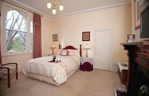 Camelia Cottage - YWait Travel 0