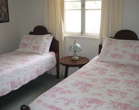 Hope Cottage Country Retreat At Assmanshausen Winery - YWait Travel 0