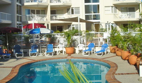 Le Lavandou Holiday Apartments - YWait Travel 0