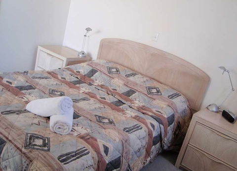 Grosvenor Beachfront Apartments - Accommodation Australia 5
