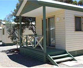 Gateway Caravan Park - YWait Travel 0