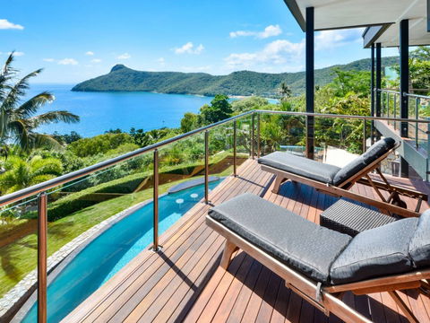 Whitsunday Holidays - YWait Travel 0