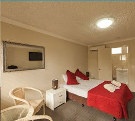 Tropicana Motel - Accommodation Australia 2