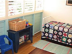 Blue House Family Accommodation - YWait Travel 2