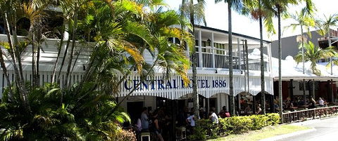 Central Hotel Port Douglas - YWait Travel 1