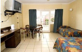 Central Hotel Port Douglas - YWait Travel 3