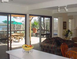 Lakeview Cottage - Casino Accommodation 0