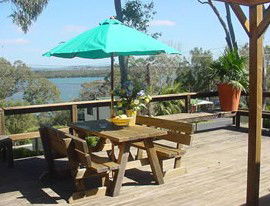 Lakeview Cottage - Casino Accommodation 3