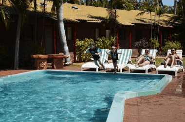 Bayside Holiday Apartments - Carnarvon Accommodation 2