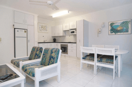 Agincourt Beachfront Apartments - Townsville Tourism 3