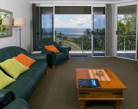 On The Beach Holiday Apartments - Carnarvon Accommodation 1